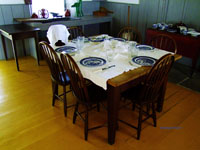 pioneer dining table